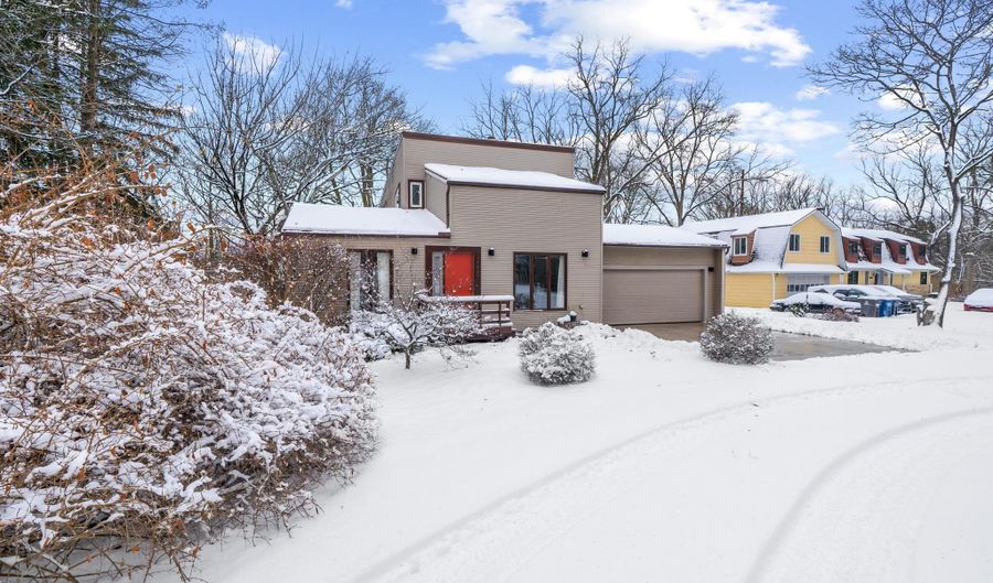 2050 Chalmers Dr, Ann Arbor, MI 48104 - 4 Beds, 2 Bath