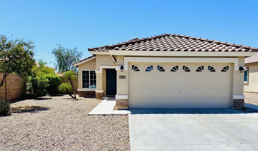 192 N 222ND Dr, Buckeye, AZ 85326 - 3 Beds, 2 Bath