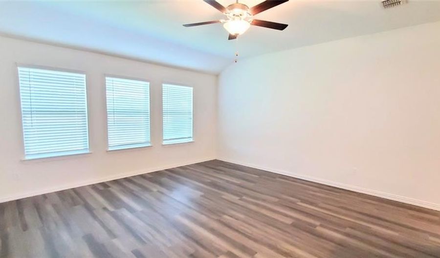 421 Brook View Ct, Anna, TX 75409 - 4 Beds, 2 Bath