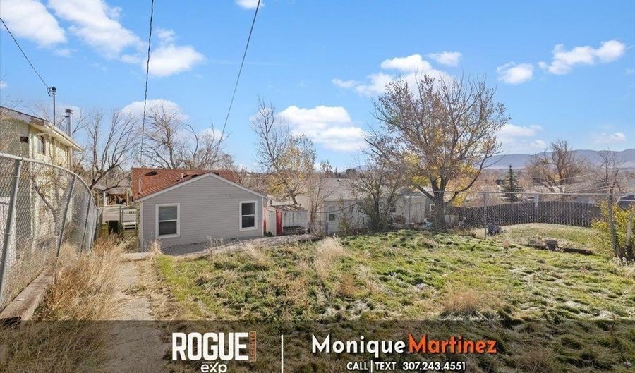 914 S Melrose St, Casper, WY 82601 - 2 Beds, 1 Bath