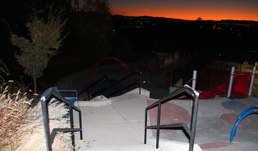 610 S 800 E, Centerville, UT 84014 - 6 Beds, 3 Bath