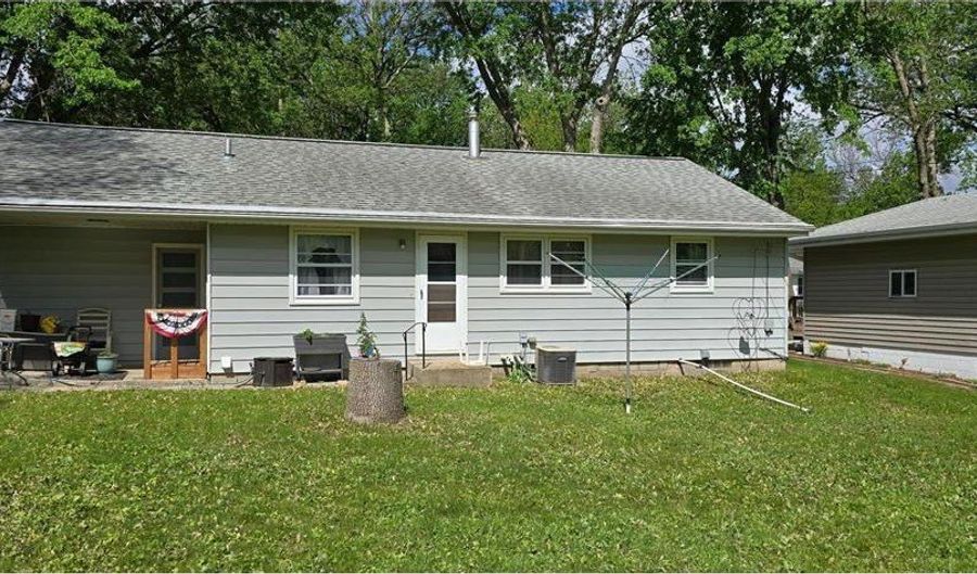 114 N 6th Ave, Albert Lea, MN 56007 - 3 Beds, 2 Bath