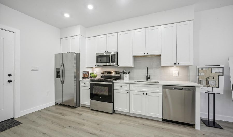 2495 ALABAMA Ave SE 102, Washington, DC 20020 - 3 Beds, 1 Bath