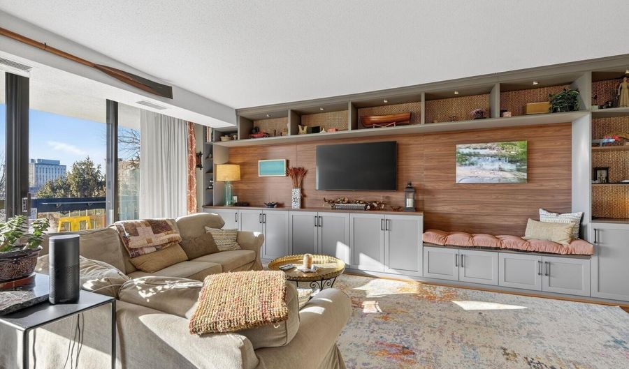 1016 S WAYNE St 302, Arlington, VA 22204 - 2 Beds, 2 Bath