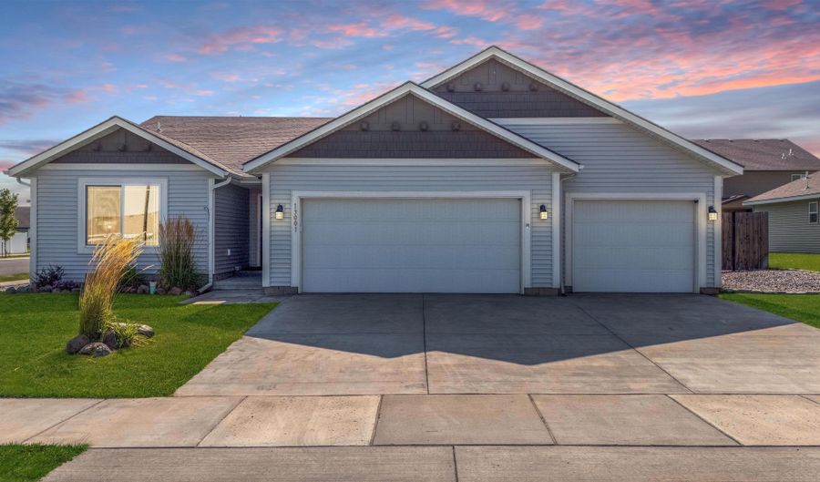 13001 W 2nd Ave, Airway Heights, WA 99001 - 3 Beds, 2 Bath