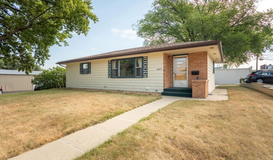 407 Fillmore St, Alexandria, MN 56308 - 4 Beds, 2 Bath