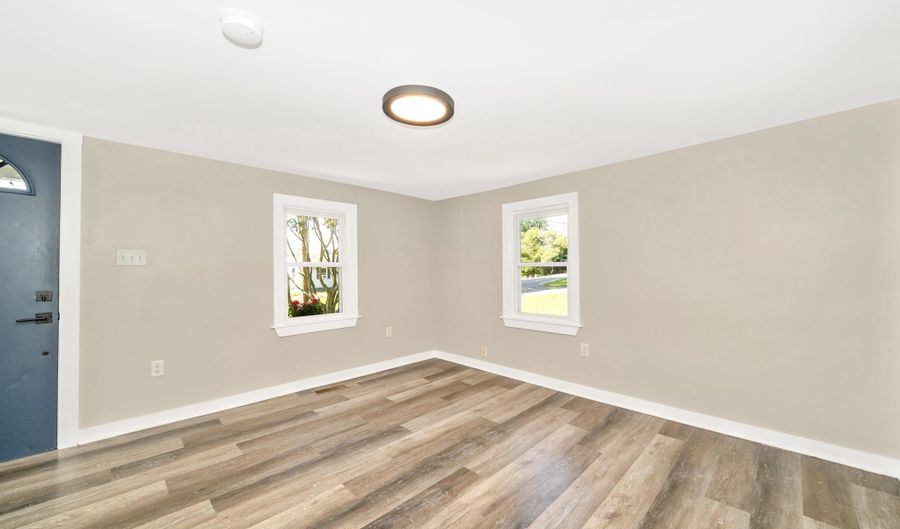 20724 NETZ Rd, Boonsboro, MD 21713 - 2 Beds, 2 Bath
