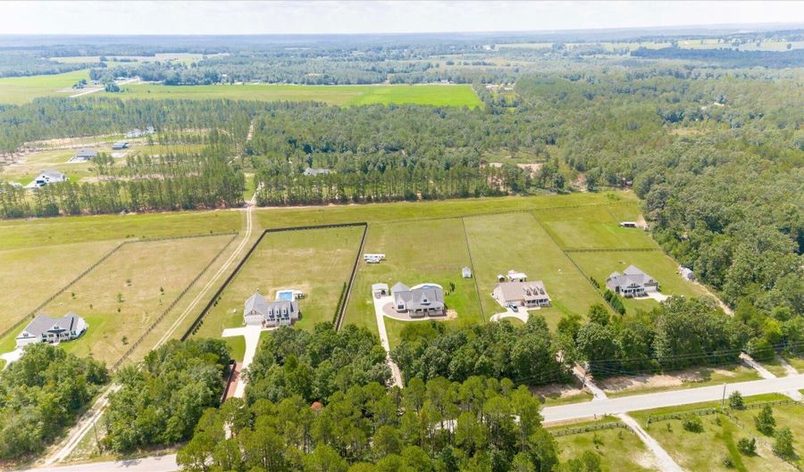 45 Old Friar Rd, Aiken, SC 29801 - 3 Beds, 2 Bath
