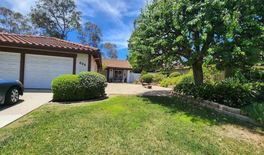723 Santa Camelia, Solana Beach, CA 92075 - 3 Beds, 2 Bath