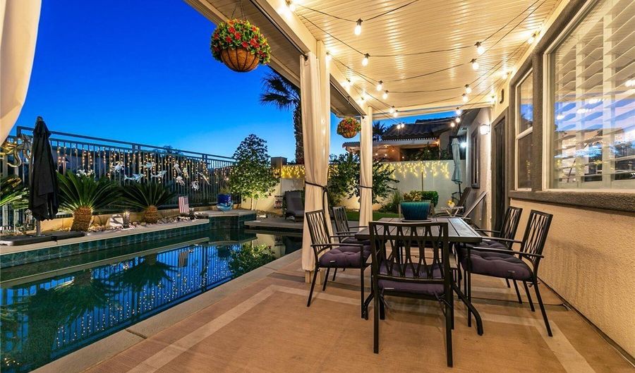 10413 Burensburg Ave, Las Vegas, NV 89135 - 3 Beds, 3 Bath