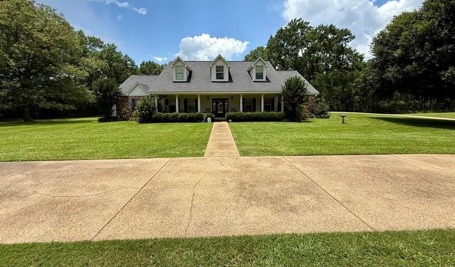 3100 Wallace Dr, Bogue Chitto, MS 39629 - 6 Beds, 5 Bath