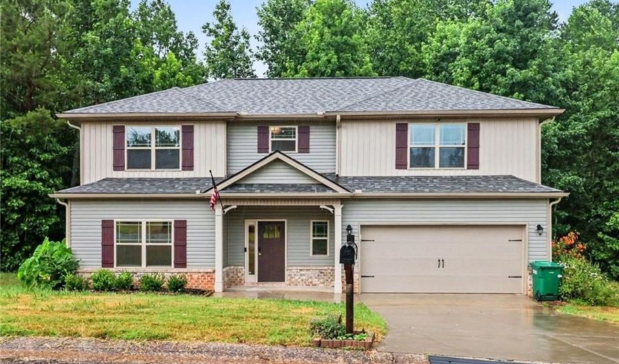 731 Dawn Pl, Alto, GA 30510 - 3 Beds, 3 Bath