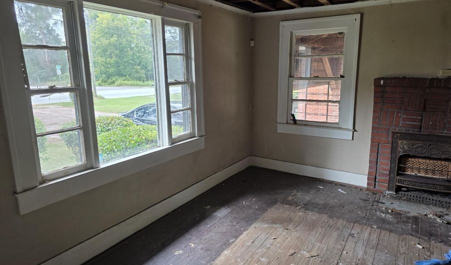 2023 Martin Luther King Jr Blvd, Augusta, GA 30901 - 3 Beds, 1 Bath