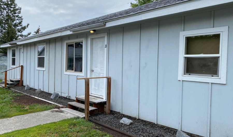 12814 W 13th Ave, Airway Heights, WA 99001 - 8 Beds, 4 Bath