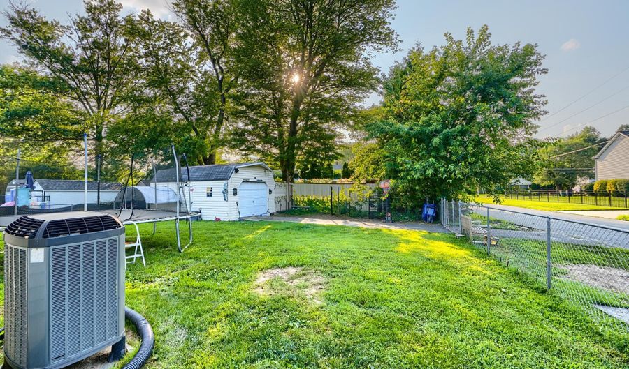 202 SCHMECHEL St, Aberdeen, MD 21001 - 3 Beds, 1 Bath