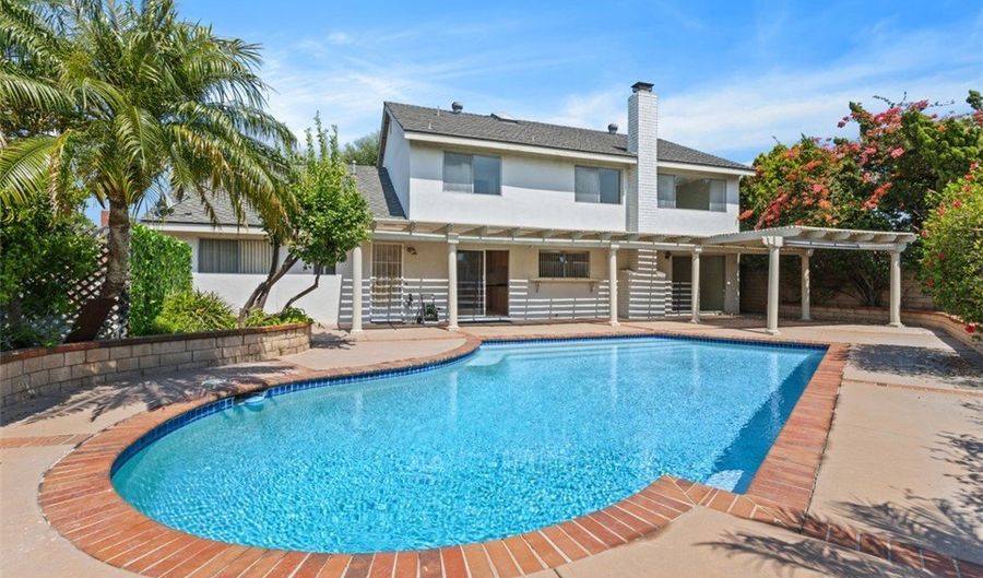 403 S Fernhill Ln, Anaheim, CA 92807 - 5 Beds, 4 Bath