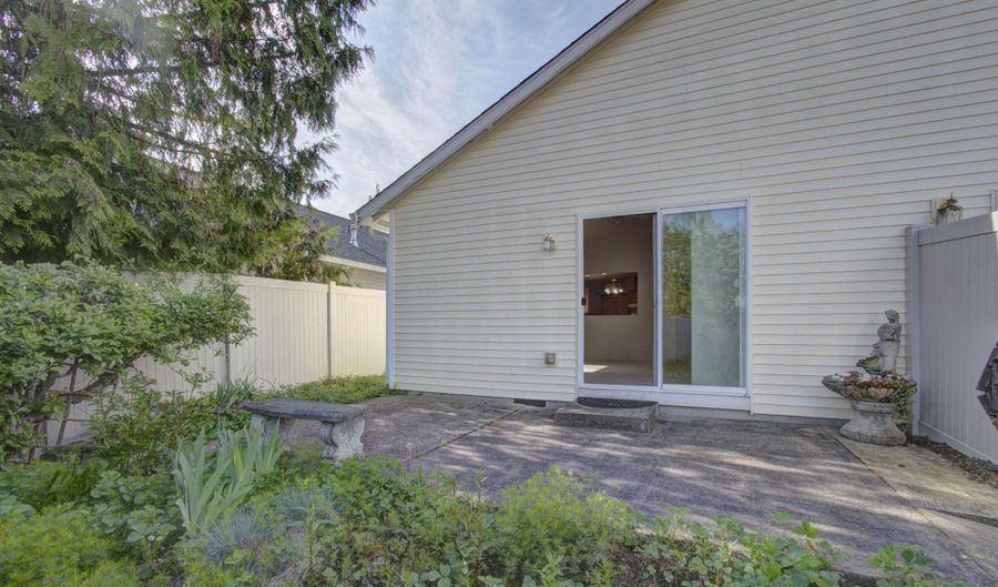 2004 NW 12TH St, Battle Ground, WA 98604 - 3 Beds, 2 Bath