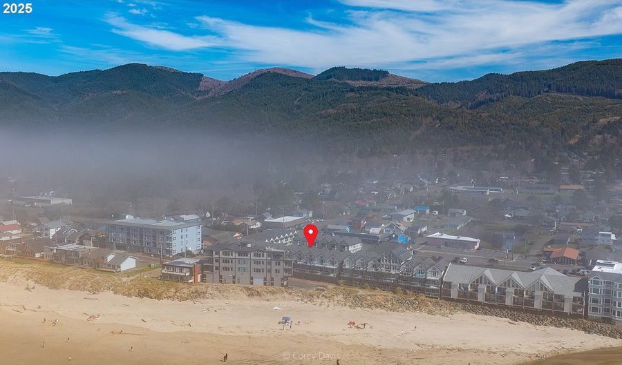 168 N PACIFIC St, Rockaway Beach, OR 97136 - 2 Beds, 3 Bath