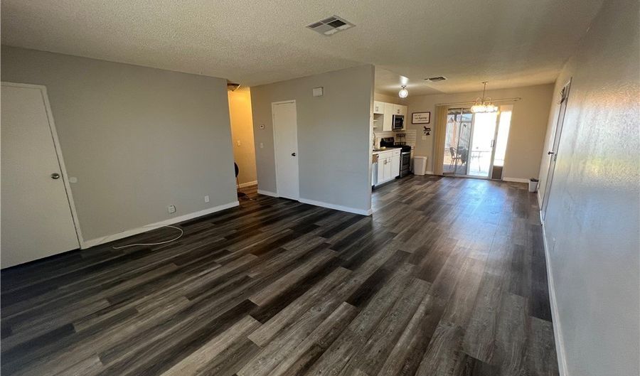231 Fullerton Ave, Henderson, NV 89015 - 4 Beds, 2 Bath