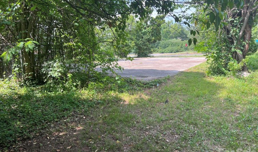 2300 E Independence Blvd, Charlotte, NC 28205 - 0 Beds, 0 Bath
