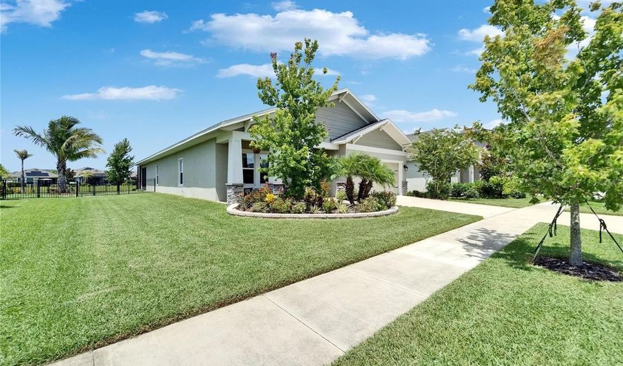 7116 ESTERO Ct, Apollo Beach, FL 33572 - 4 Beds, 3 Bath