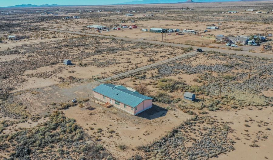 35 Camino Del Centro 37 Camino Del Centro, Alamogordo, NM 88310 - 4 Beds, 3 Bath