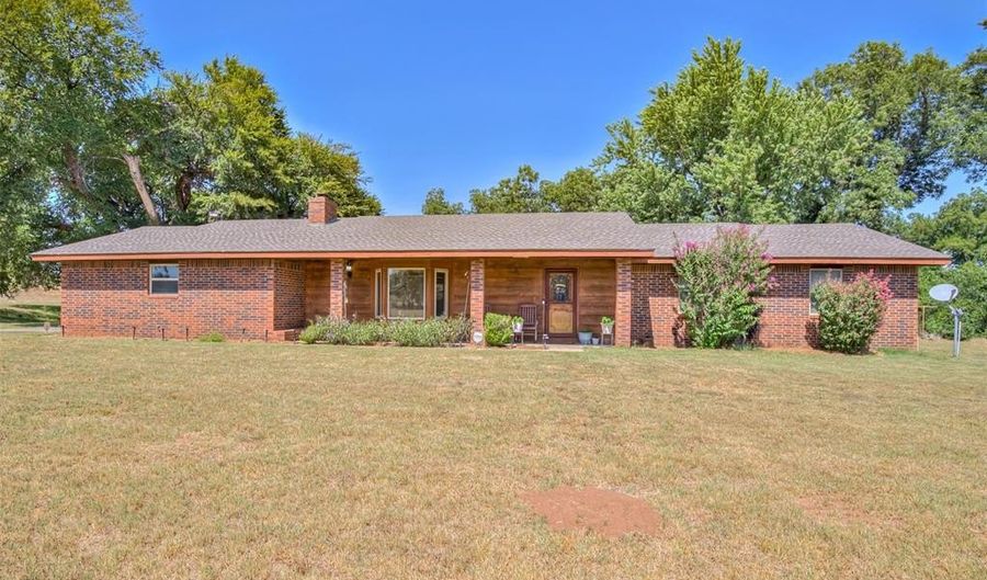 17134 County Road 1340, Anadarko, OK 73005 - 3 Beds, 2 Bath