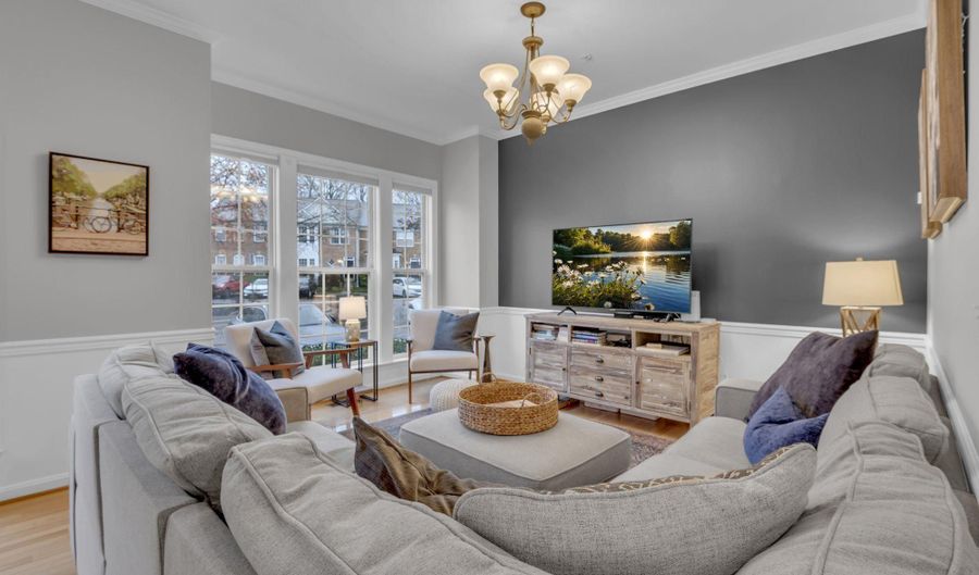 1123 AUGUST Dr, Annapolis, MD 21403 - 4 Beds, 4 Bath