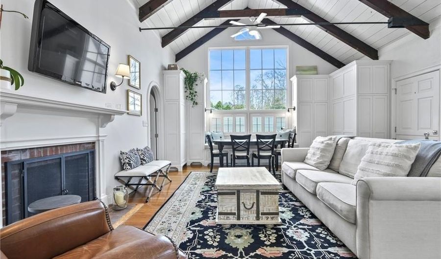 397 Gibbs Ave Ch, Newport, RI 02840 - 2 Beds, 1 Bath
