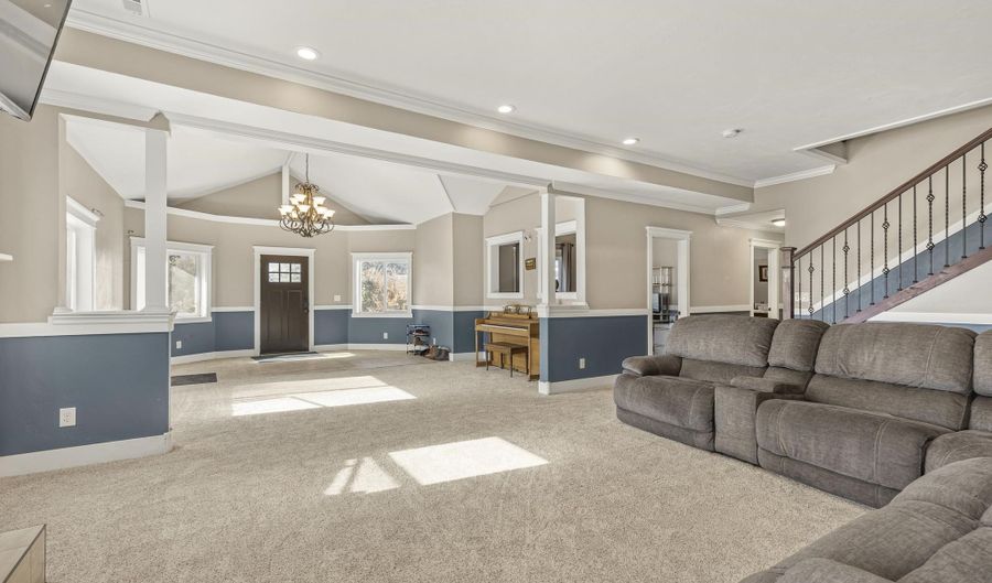 168 HWY 91, Blackfoot, ID 83221 - 5 Beds, 4 Bath