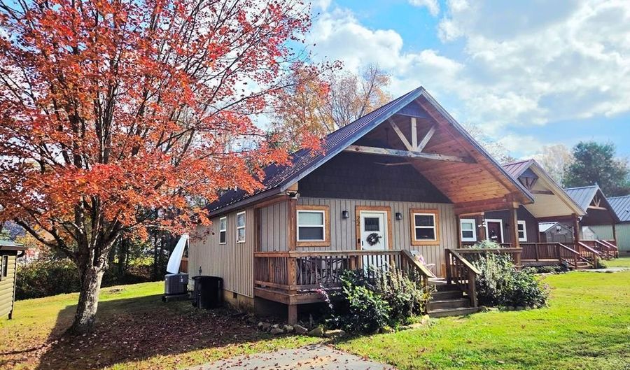 22 Lazy Bear Trl, Andrews, NC 28901 - 2 Beds, 2 Bath