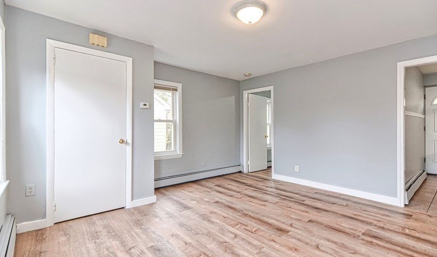 11 Knight St 3, Boston, MA 02136 - 1 Beds, 1 Bath
