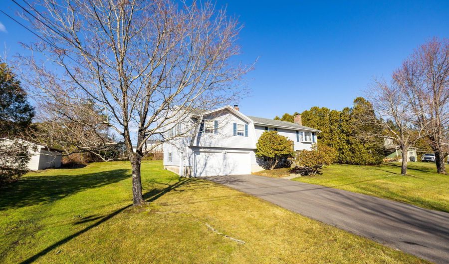 94 Treble Rd, Bristol, CT 06010 - 4 Beds, 3 Bath