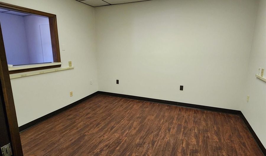 705 White Horse Pike, Absecon, NJ 08201 - 0 Beds, 0 Bath