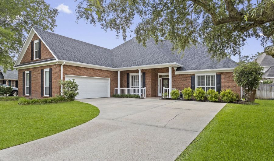 2459 Castille Pl, Biloxi, MS 39531 - 4 Beds, 4 Bath