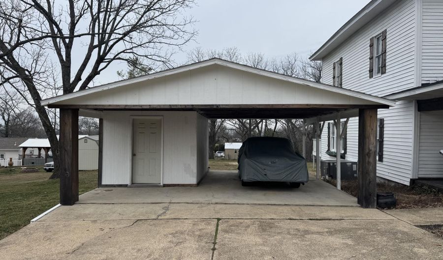 509 S Mansfield Rd, Ava, MO 65608 - 5 Beds, 3 Bath