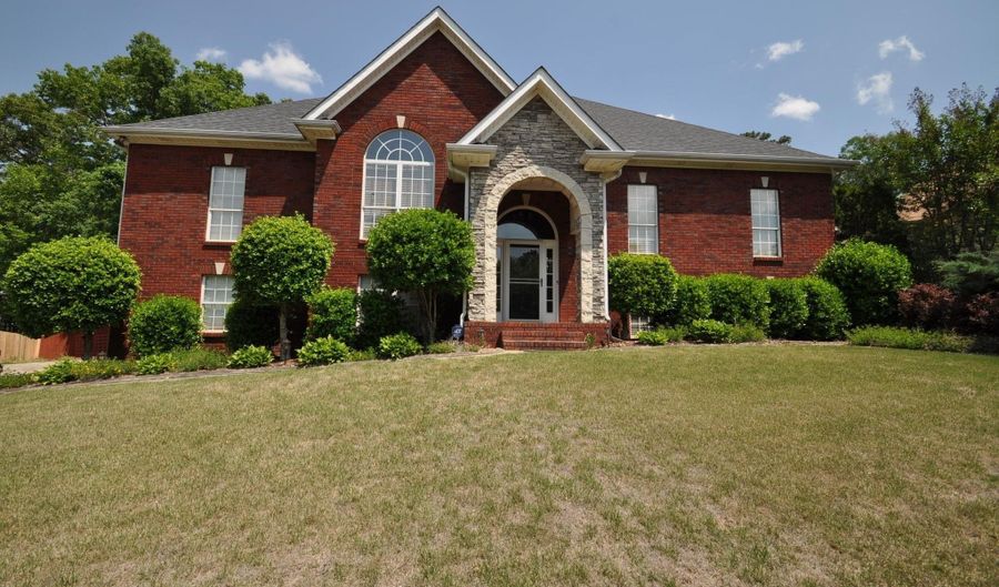 248 KENSINGTON Ln, Alabaster, AL 35007 - 5 Beds, 3 Bath