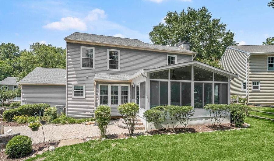 307 CARRIAGE RUN Rd, Annapolis, MD 21403 - 4 Beds, 4 Bath