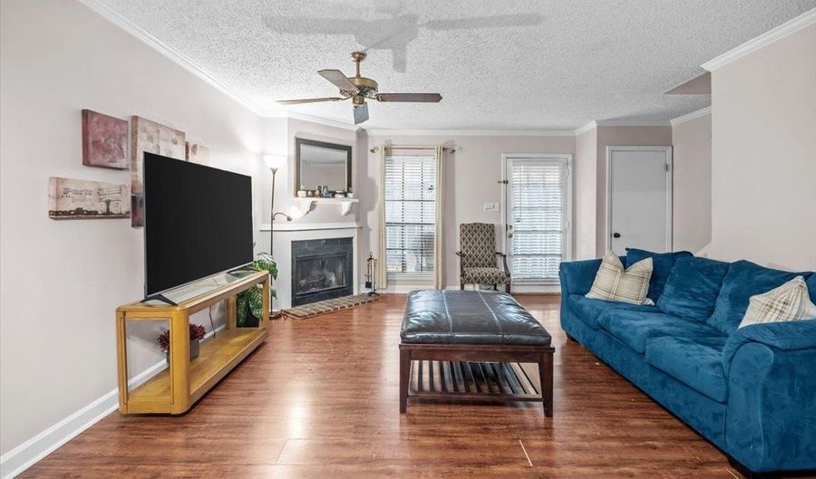4388 Stumberg Ln, Baton Rouge, LA 70816 - 2 Beds, 3 Bath