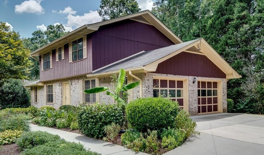 1534 Country Squire Ct, Decatur, GA 30033 - 3 Beds, 3 Bath