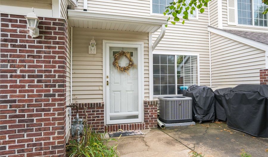 5221 Village Run Ave 1503, Des Moines, IA 50317 - 2 Beds, 2 Bath