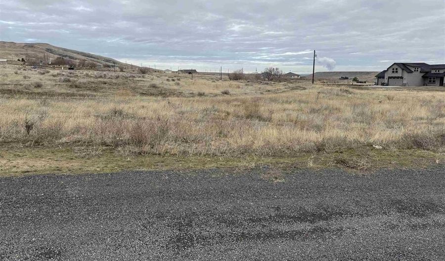 65654 W 654 Pr NW, Benton City, WA 99320 - 0 Beds, 0 Bath