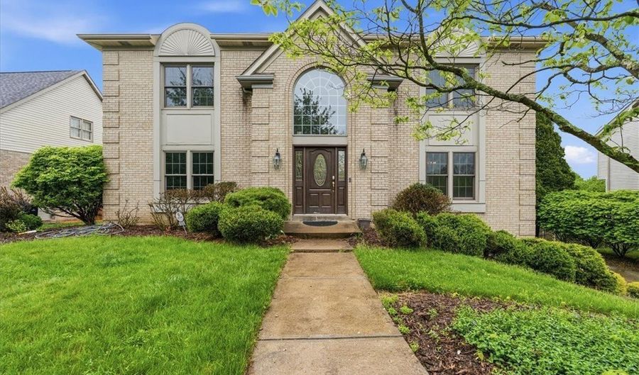 9036 Audubon Dr, Adams Twp., PA 15044 - 4 Beds, 3 Bath