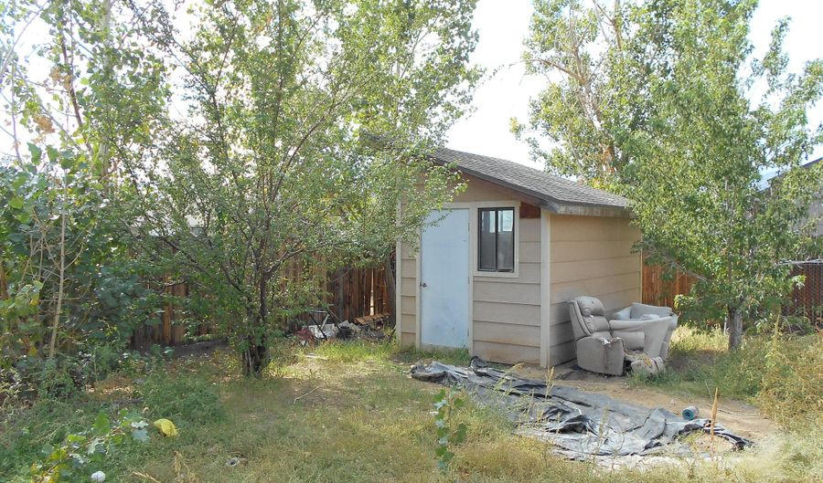 786 Hornet Dr, Gardnerville, NV 89460 - 3 Beds, 2 Bath