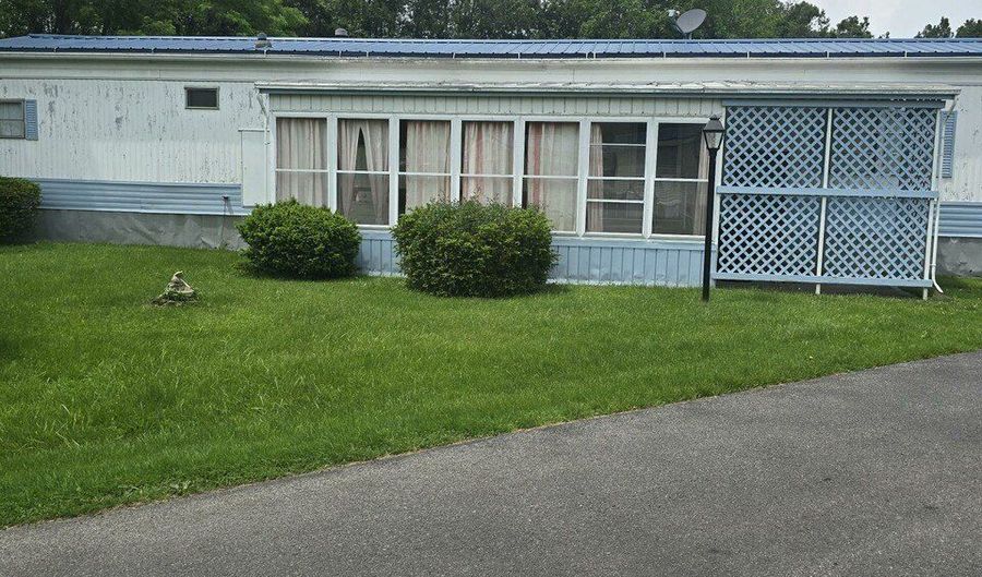 158 Brookwood Dr, Altoona, PA 16601 - 2 Beds, 1 Bath