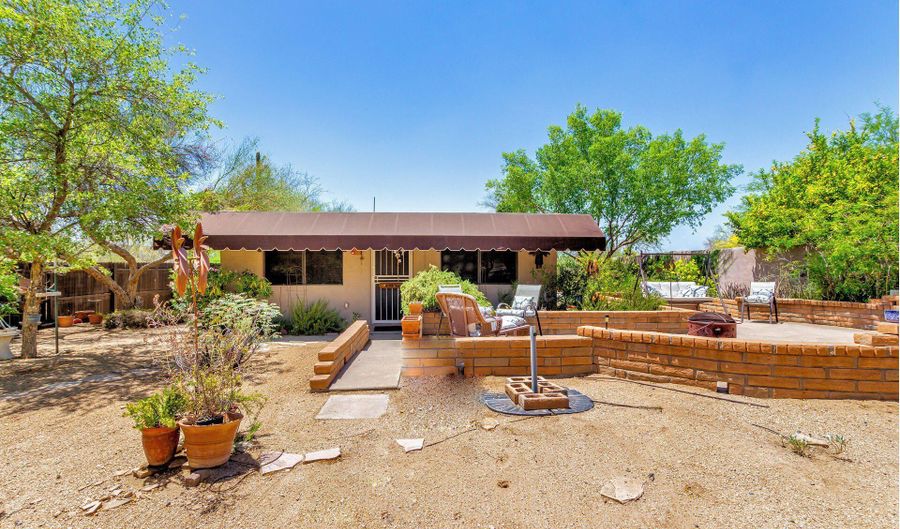 6604 E Dove Valley Rd, Cave Creek, AZ 85331 - 2 Beds, 1 Bath