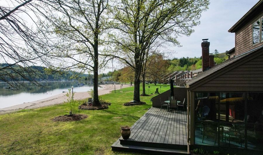 15 Manor Estates Dr 1, Bristol, NH 03222 - 2 Beds, 2 Bath