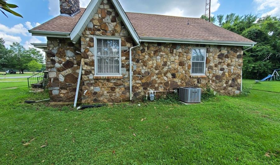 509 Radio Rd, Almo, KY 42020 - 3 Beds, 2 Bath