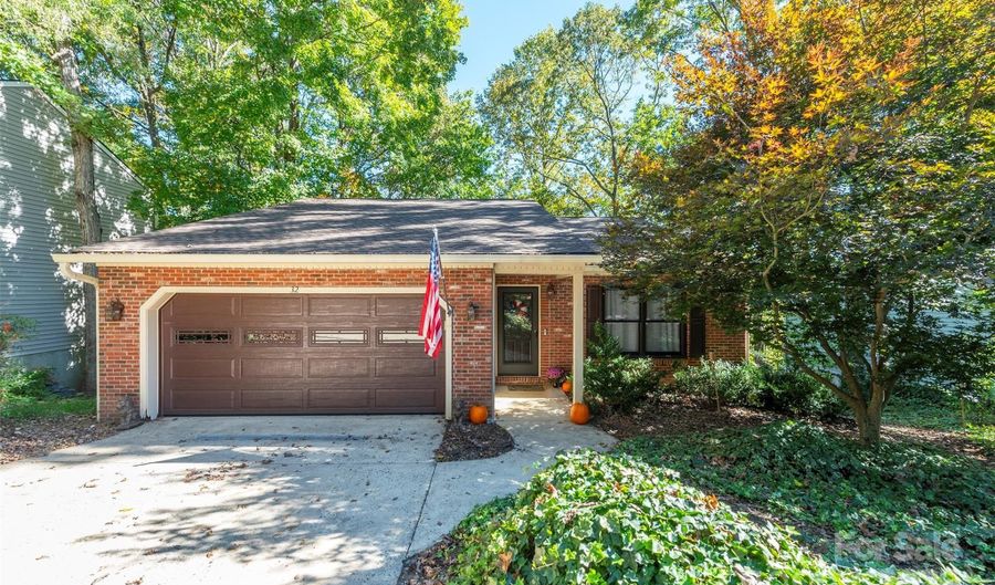 32 Foxberry Dr, Arden, NC 28704 - 3 Beds, 2 Bath
