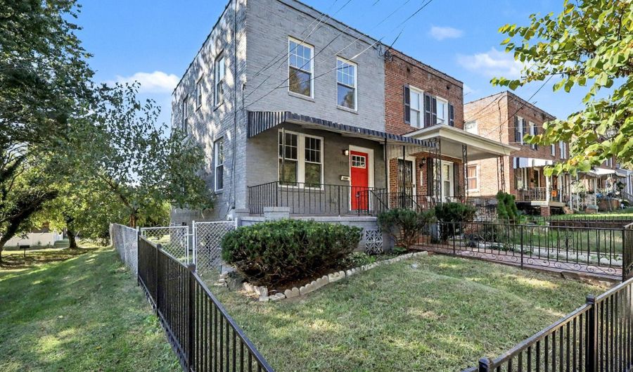 1719 FRANKFORD St SE, Washington, DC 20020 - 4 Beds, 3 Bath